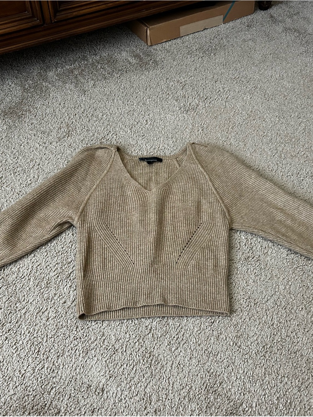 WHBM- Women's Beige V-Neck Ribbed Sweater